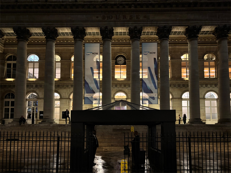 Clôture Paris : le CAC40 termine proche de l'équilibre