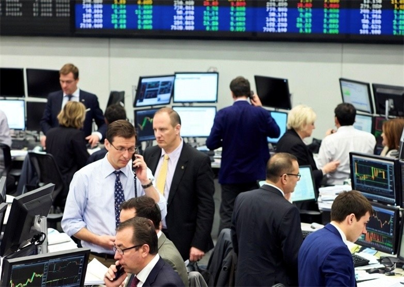 Mi-séance Paris : le CAC 40 glisse vers les 8.000 points