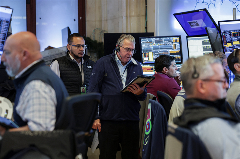 Mi-séance Paris : un CAC 40 proche de l'équilibre avant l'emploi américain