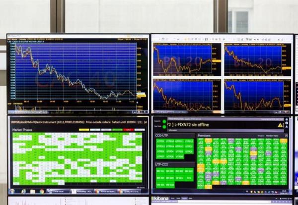 Ouverture Paris : le CAC40 se cale sur les 8.700 points avant l'inflation américaine