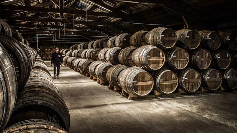 Remy Cointreau : progresse sur des espoirs d'accord avec la Chine sur le Cognac