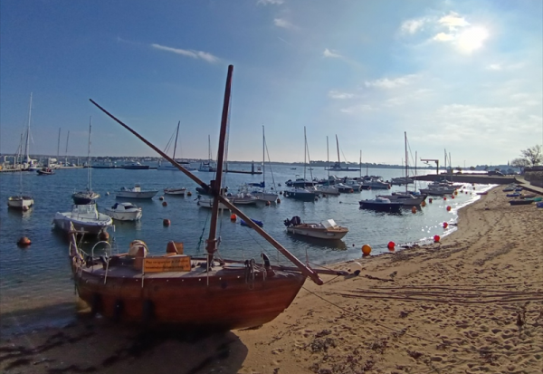 Reworld Media poursuit son désendettement