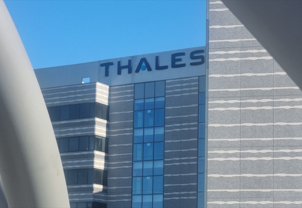 Thalès : Goldman Sachs temporise