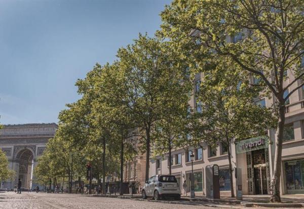 Vivendi annonce avoir finalisé l'acquisition du Pôle luxe de Prisma Media