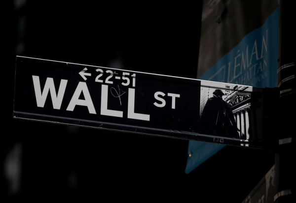 Wall Street : Anthropic et OpenAI pèsent lourdement sur le Nasdaq