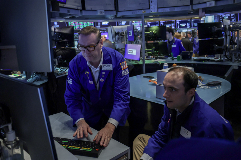 Wall Street incertain sur les sommets, avant la Fed et les 'Mag 7'
