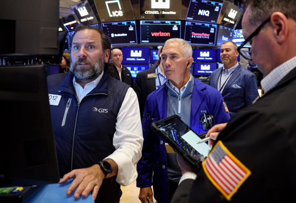 Wall Street se redresse, avec Nvidia et les 'fusacqs'