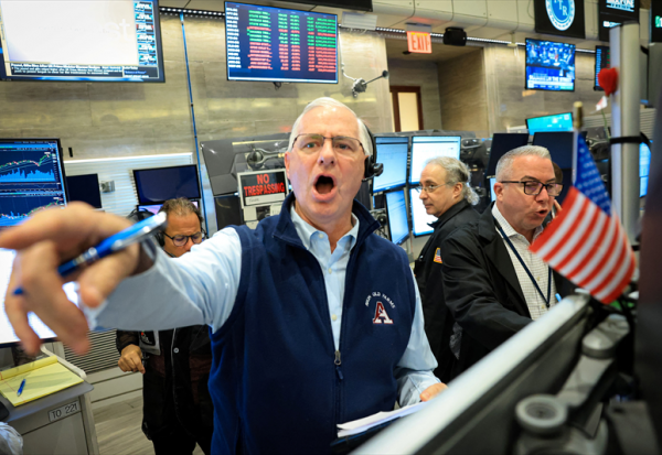Wall Street tente un sursaut avec l'accalmie au Moyen-Orient