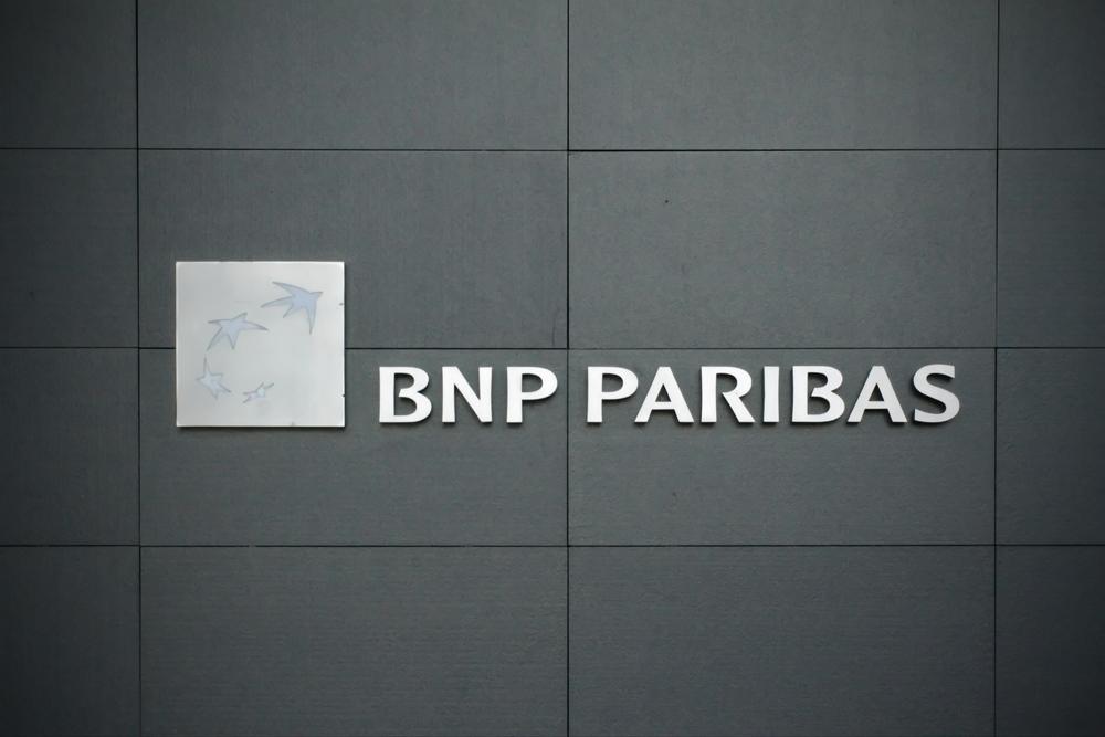 BNP Paribas confiant pour ses perspectives, l'action monte