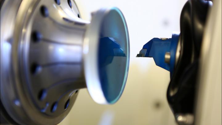 EssilorLuxottica recule, les analystes rabotent toujours leurs objectifs