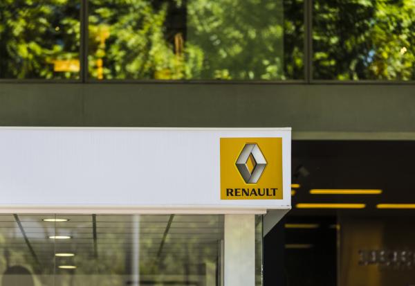 Moody's relève la note de crédit de Renault à "Baa3"