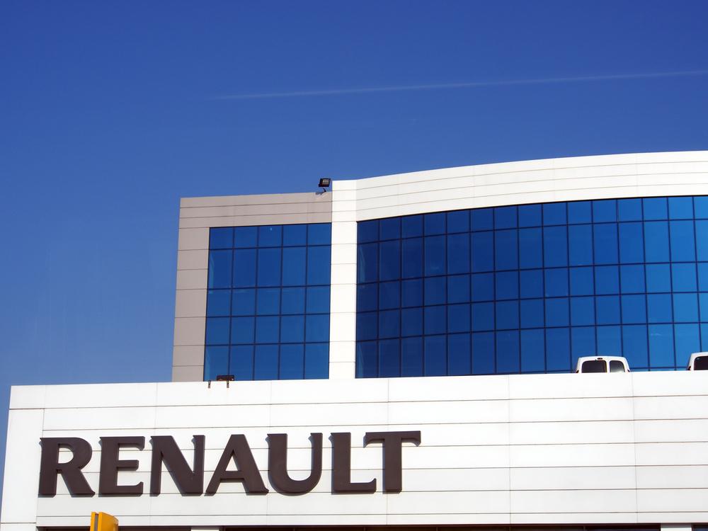 Renault recule, Berenberg diminue son objectif de cours